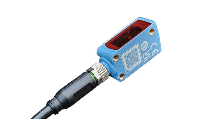 Inteligentny czujnik SICK WLG4SP-22162120A00 (1132092) ClearSens IO-Link z kablem