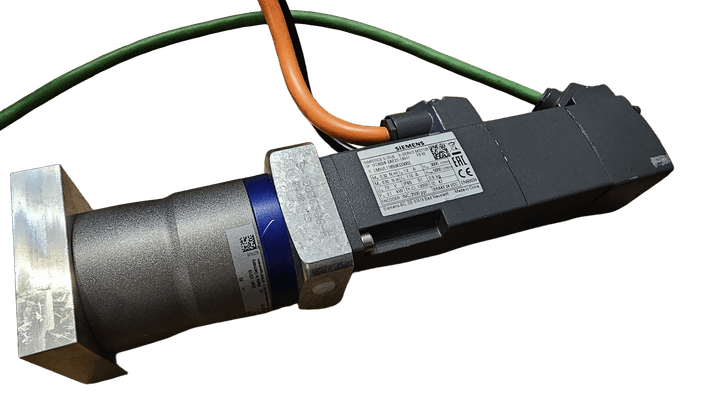 Silnik serwo Siemens 1FL6 1FL6024-2AF21-1AH1 0.1kW + Reduktor Wittenstein Alpha i=20
